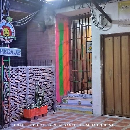 Hotel 4 Manzanas Santa Marta  Ngoại thất bức ảnh